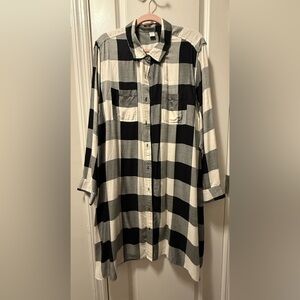 Old Navy Black and White Plaid Button-Down Shirt dress